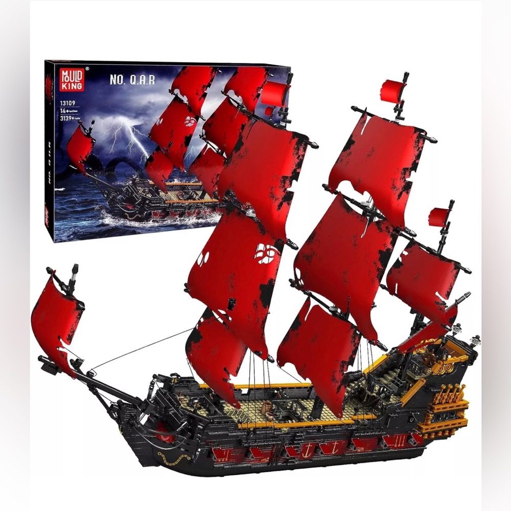 Mould King 13109 Queen Anna's Revenge Pirates of the Caribbean Pirate Ship Boat